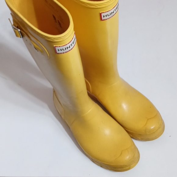 Hunter Shoes - Hunter yellow signature rainboots size 5